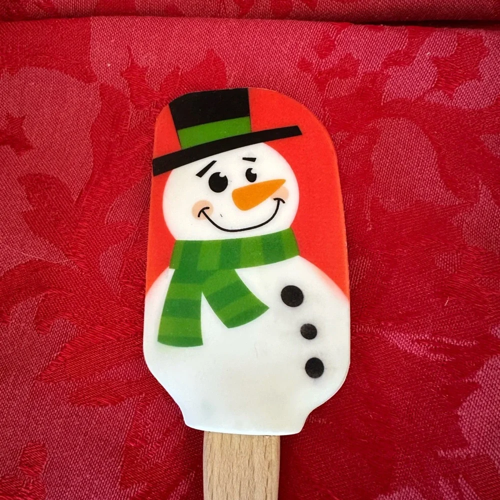☀️ 3/$10 Snowman durable silicone with wood handle spatula ( see description)